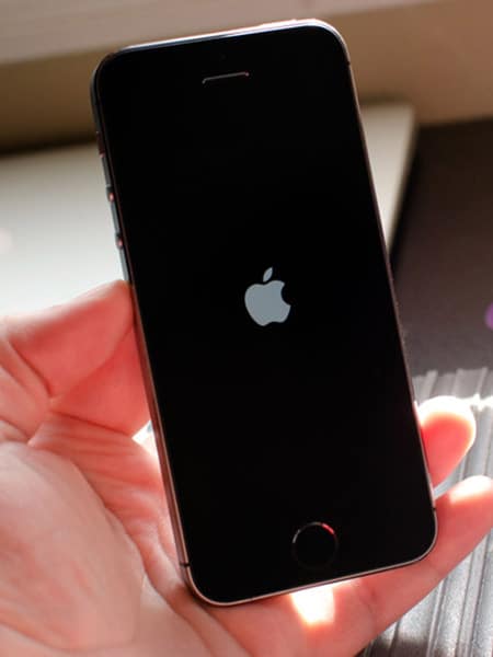 Iphone-non-si-accende-collecchio-sant-ilario-d-enza