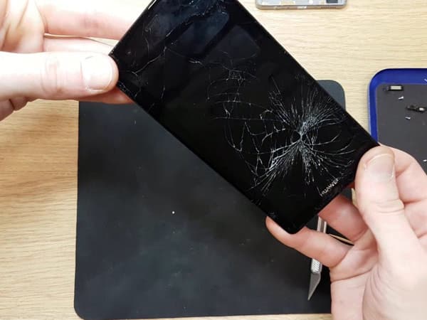Riparazione-display-Huawei-Cavriago